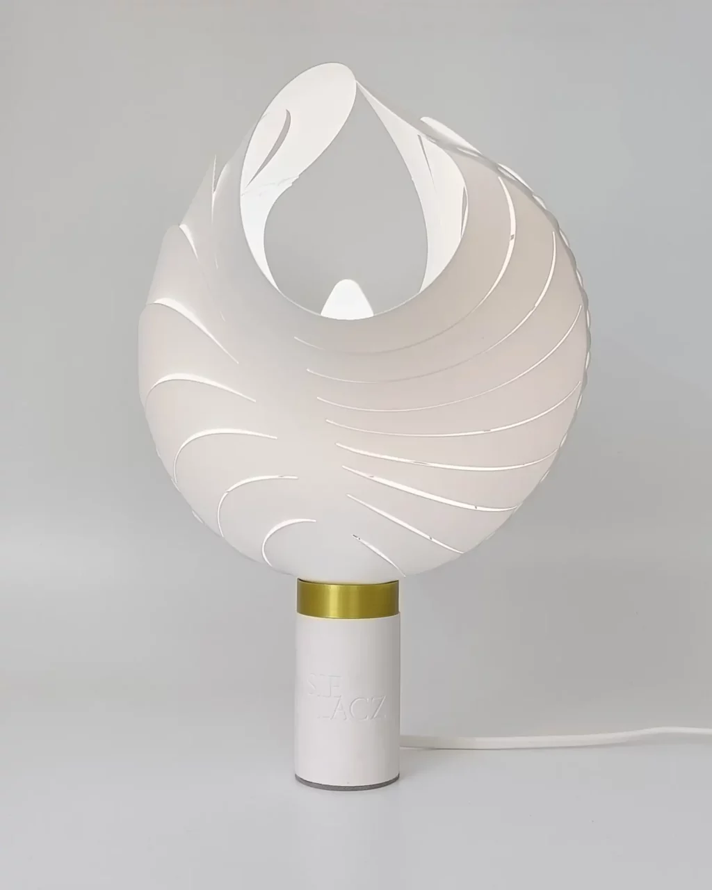 Muflo White